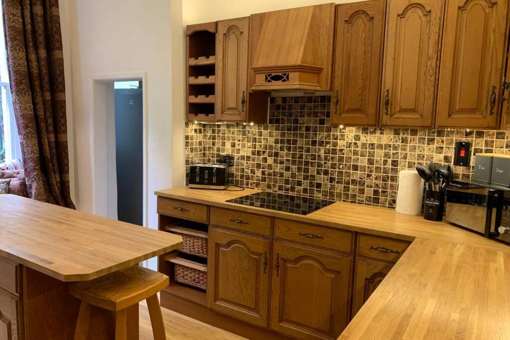 Luxurious Apartment In Historic Mansion - Sleeps 7 Ladock Eksteriør billede